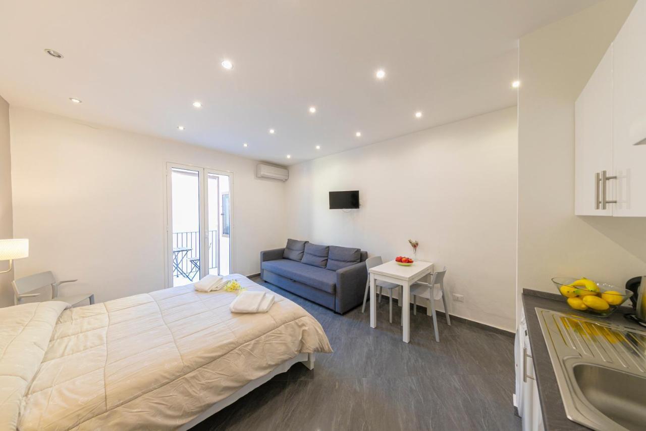 Kefa Holiday - Alle Torri Apartments 切法卢 外观 照片